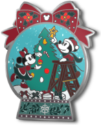 Christmas Snow Globe - Mickey and Minnie